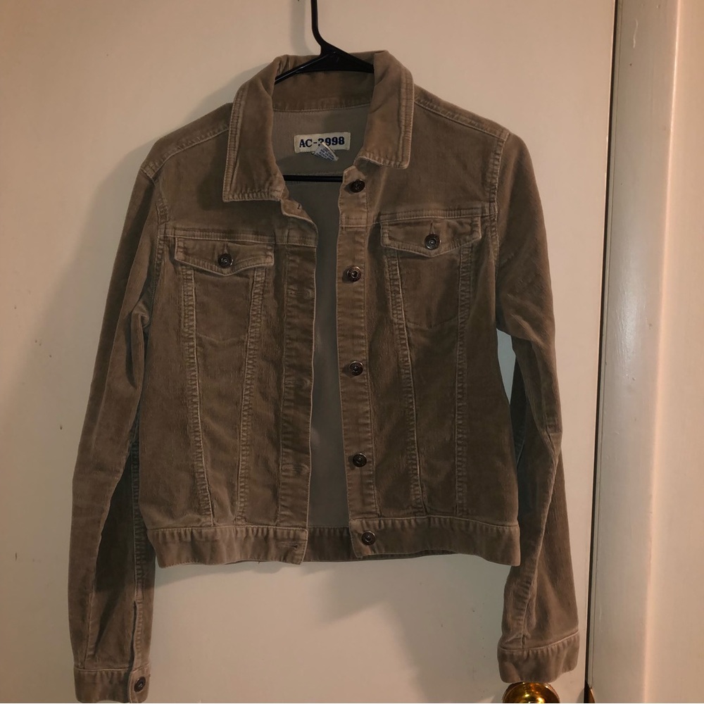 ❗️3 for $15❗️tan jacket